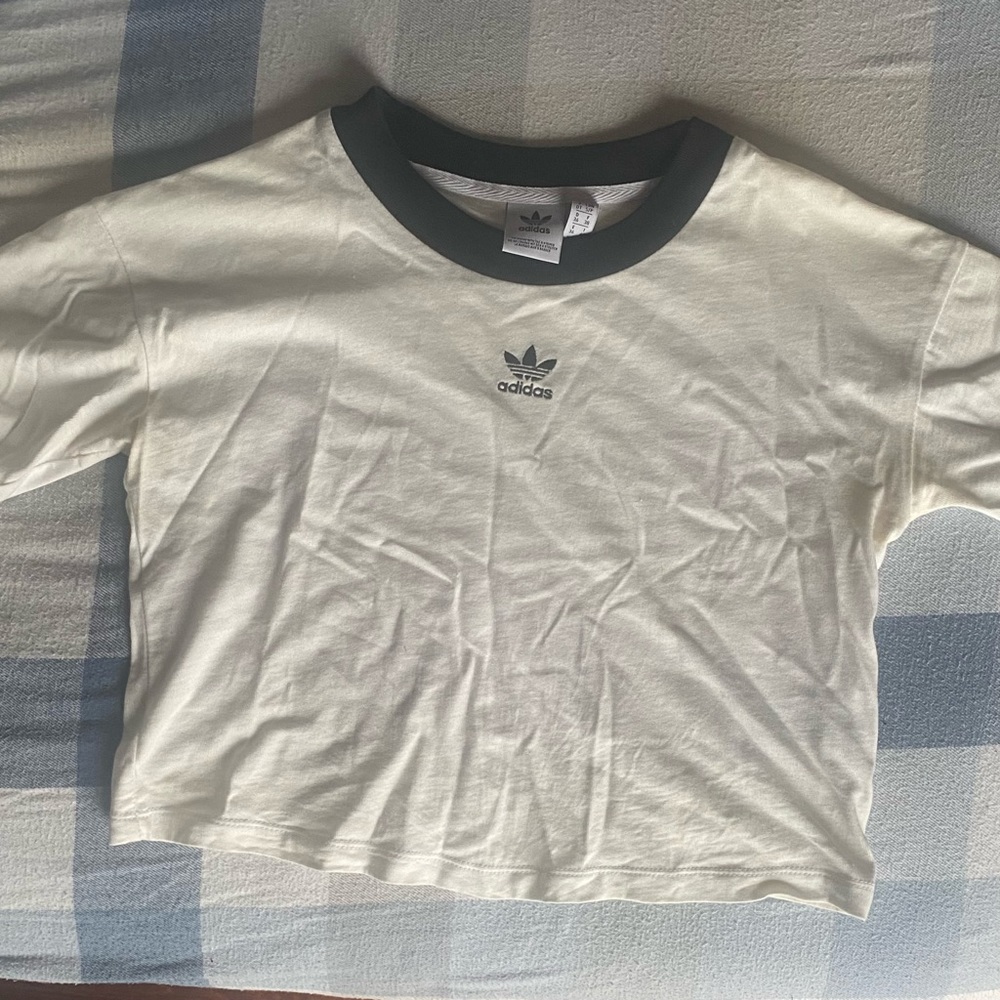 Adidas original cropped shirt white and black size small